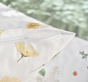 Schlossberg Zinnia Blanc Bedding